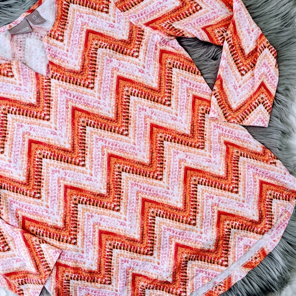 Chico's Chevron Pattern Orange 3/4 Sleeve Top Sz 0 - Picture 2 of 5